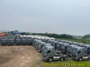đầu kéo 44 cầu dầu màu bạc