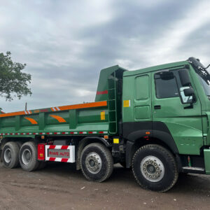 Xe ben 4 chân thùng U 3 đố